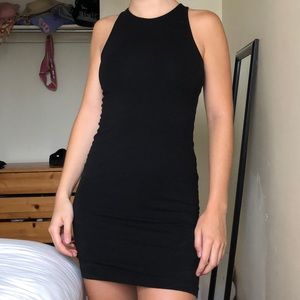 Black bodycon dress